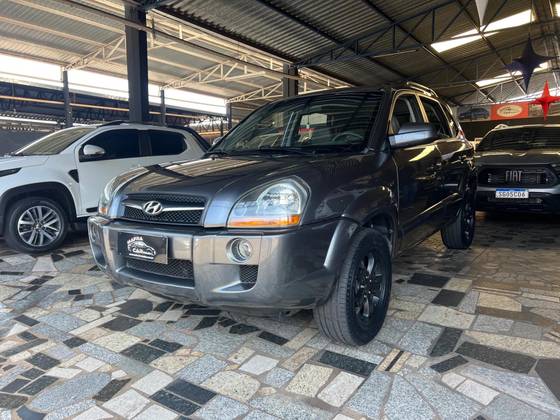 HYUNDAI TUCSON 2.0 MPFI GLS TOP 16V 143CV 2WD FLEX 4P AUTOMÁTICO HYUNDAI TUCSON 2.0 MPFI GLS TOP 16V 143CV 2WD FLEX 4P AUTOMÁTICO